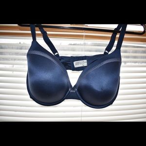 Maidenform Memory Foam Bra 40D ❤️